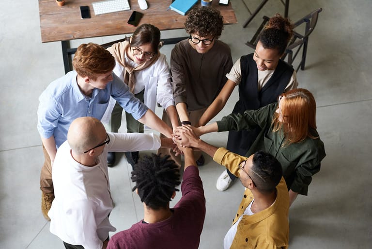 Demystify Workplace Relationships: How Self-Organization Transforms Your Culture